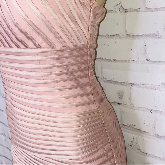 JS Collections  sheath dress with mesh overlay - Picture 5 of 11